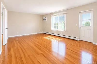 185 Bennett Avenue #Unit 2, Yonkers, NY 10701 - Photo 1