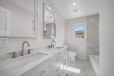 3280 Elliott Boulevard, Oceanside, NY 11572 - Photo 17