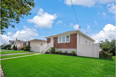 3280 Elliott Boulevard, Oceanside, NY 11572 - Photo 3
