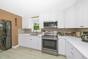 166 Church St, Freeport, NY 11520 - Photo 9