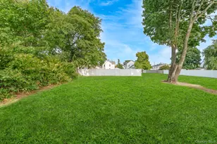 166 Church St, Freeport, NY 11520 - Photo 27