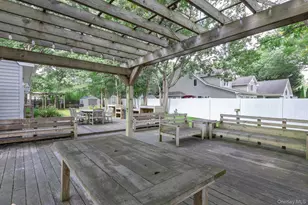 21 Aberdeen Dr, Mastic, NY 11950 - Photo 21