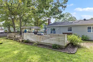 21 Aberdeen Dr, Mastic, NY 11950 - Photo 27