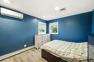 90 Conklin St, Farmingdale, NY 11735 - Photo 13