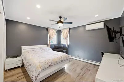 90 Conklin Street, Farmingdale, NY 11735 - Photo 11