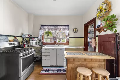 992 Roanoke Avenue, Riverhead, NY 11901 - Photo 11