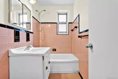 27-10 Parsons Boulevard #2F, Flushing, NY 11354 - Photo 19