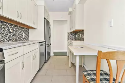 27-10 Parsons Boulevard #2F, Flushing, NY 11354 - Photo 17