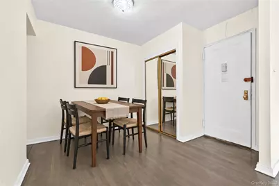27-10 Parsons Boulevard #2F, Flushing, NY 11354 - Photo 9