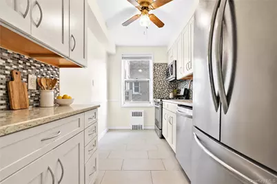 27-10 Parsons Boulevard #2F, Flushing, NY 11354 - Photo 15