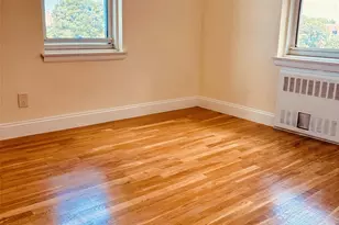 1300 Midland Ave, Yonkers, NY 10704 - Photo 9