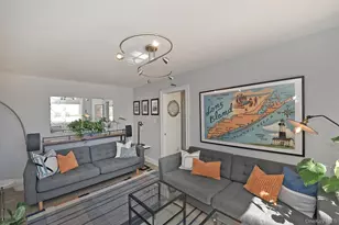 370 W Broadway, Long Beach, NY 11561 - Photo 15
