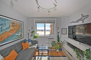 370 W Broadway, Long Beach, NY 11561 - Photo 13