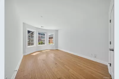 343 Soundview Lane, College Point, NY 11356 - Photo 29