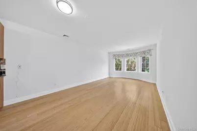 343 Soundview Lane, College Point, NY 11356 - Photo 19