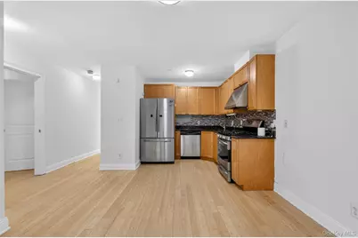 343 Soundview Lane, College Point, NY 11356 - Photo 23