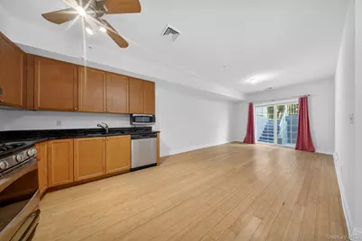 343 Soundview Lane, College Point, NY 11356 - Photo 7