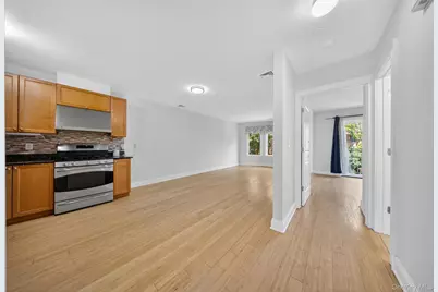 343 Soundview Lane, College Point, NY 11356 - Photo 17