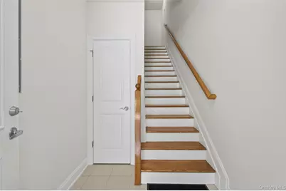 343 Soundview Lane, College Point, NY 11356 - Photo 15