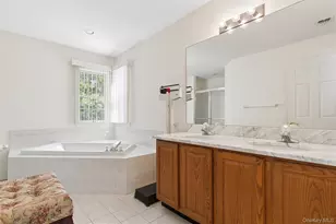 22 Jerusalem Hollow Rd, Manorville, NY 11949 - Photo 15