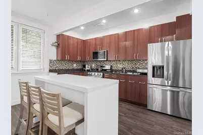66 Fairmount Street, Valley Stream, NY 11580 - Photo 9