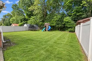 217-57 77th Ave, Oakland Gardens, NY 11364 - Photo 23