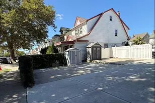 20-24 150th St, Whitestone, NY 11357 - Photo 15
