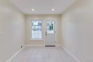 102 Glen Wy, Syosset, NY 11791 - Photo 7
