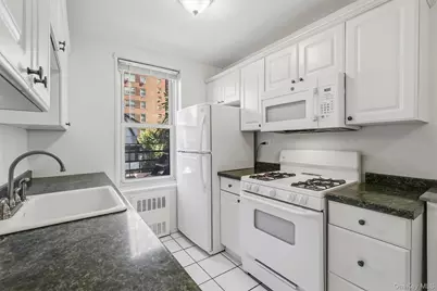 75 W 238th #2H, Bronx, NY 10463 - Photo 11