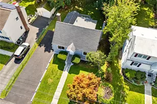 16 Saratoga Rd, White Plains, NY 10607 - Photo 3