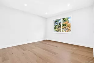 16 Saratoga Rd, White Plains, NY 10607 - Photo 17
