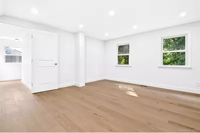 16 Saratoga Road, White Plains, NY 10607 - Photo 25