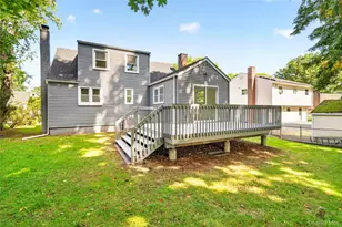 16 Saratoga Rd, White Plains, NY 10607 - Photo 43