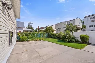 145-67 224th St, Springfield Gardens, NY 11413 - Photo 5