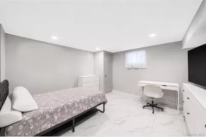 7603 271st Street, New York, NY 11040 - Photo 9