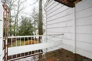 161 Treetop Cir, Nanuet, NY 10954 - Photo 11