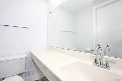 161 Treetop Circle #161, Nanuet, NY 10954 - Photo 19