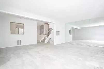 161 Treetop Circle #161, Nanuet, NY 10954 - Photo 7