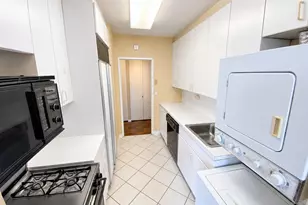 270-10 Grand Central Pkwy, Floral Park, NY 11005 - Photo 9