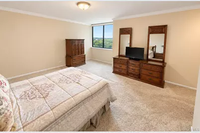 27010 Grand Central Parkway #10S, Floral Park, NY 11005 - Photo 13