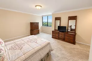 270-10 Grand Central Pkwy, Floral Park, NY 11005 - Photo 13