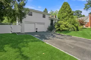 19 W Farms Ln, Commack, NY 11725 - Photo 3
