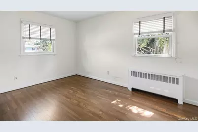 19 W Farms Lane, Commack, NY 11725 - Photo 15