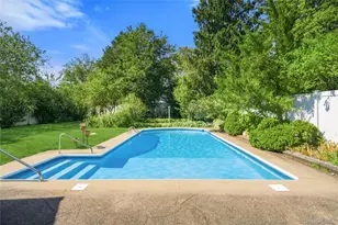 19 W Farms Ln, Commack, NY 11725 - Photo 25