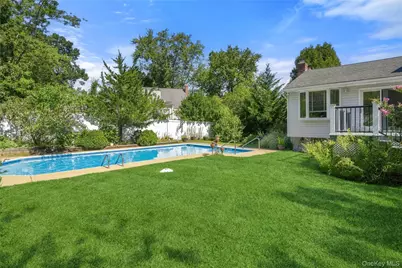 19 W Farms Lane, Commack, NY 11725 - Photo 23