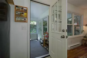 9 Red Oaks Mill Rd, Poughkeepsie, NY 12603 - Photo 15