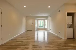 11 Grace Ln, Lindenhurst, NY 11757 - Photo 3