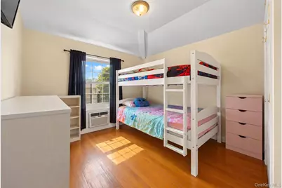 577 Aztec Place, Far Rockaway, NY 11691 - Photo 7