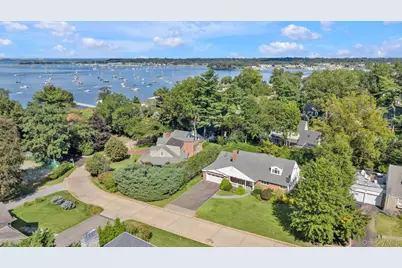 3 South Court, Port Washington, NY 11050 - Photo 1