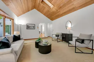 3 South Ct, Port Washington, NY 11050 - Photo 7